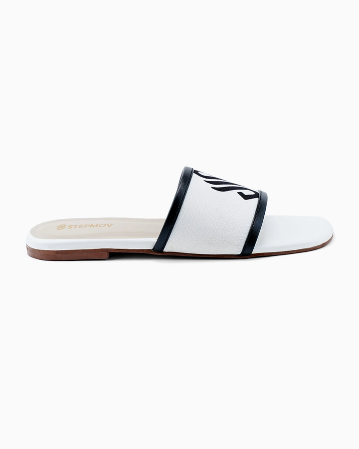 StepMov Signature Slipper